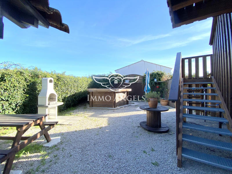 Maison - 206 m² - 9 pièces