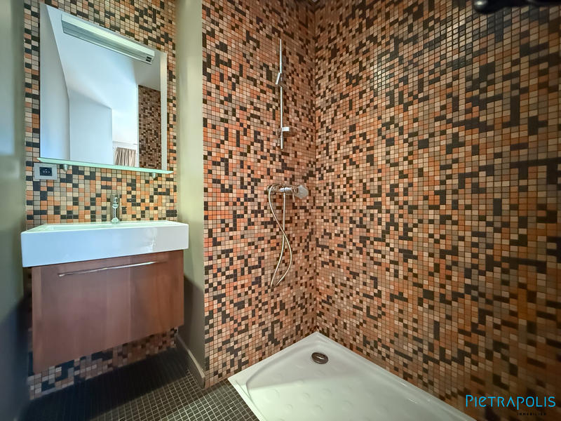 Appartement - 171 m² - 5 pièces