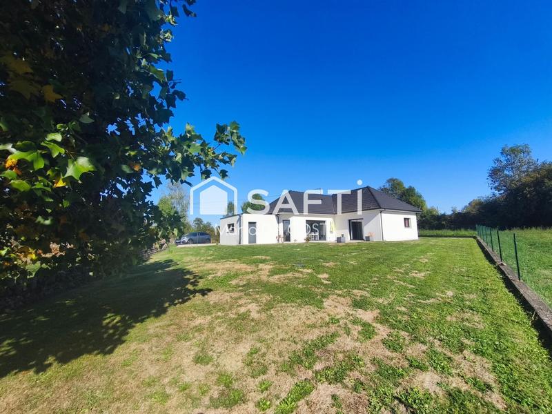 Maison - 102 m² - 4 pièces