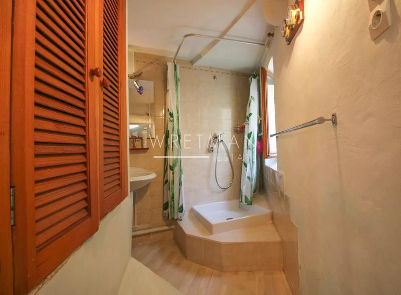 Appartement - 95 m² - 6 pièces