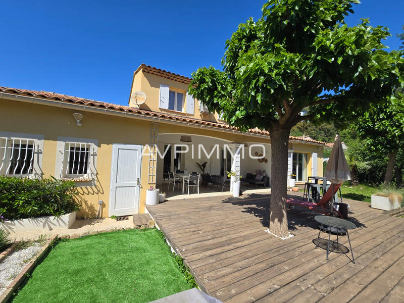 Villa - 145 m² - 4 pièces