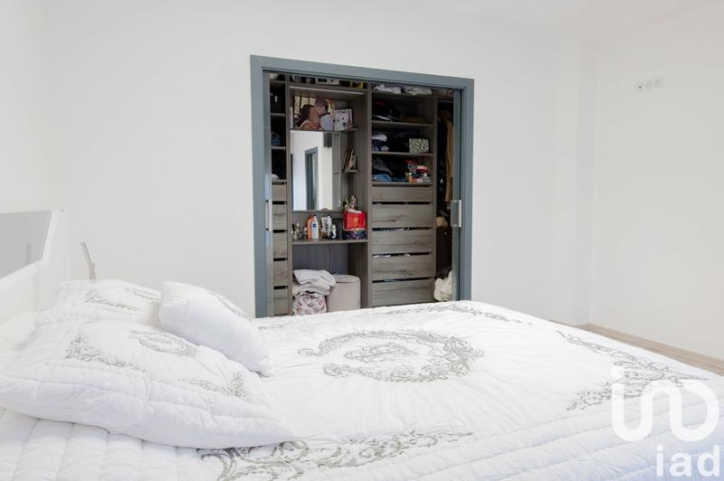 Maison - 205 m² - 7 pièces