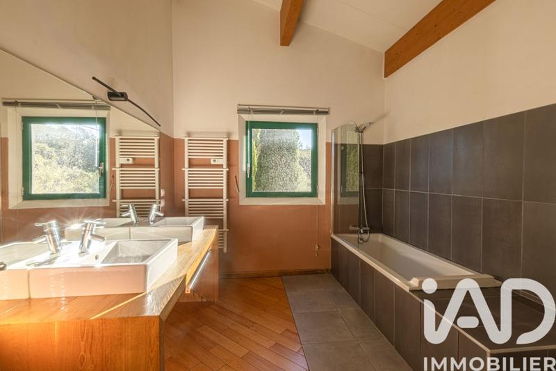 Maison de maîtres - 271 m² - 5 pièces