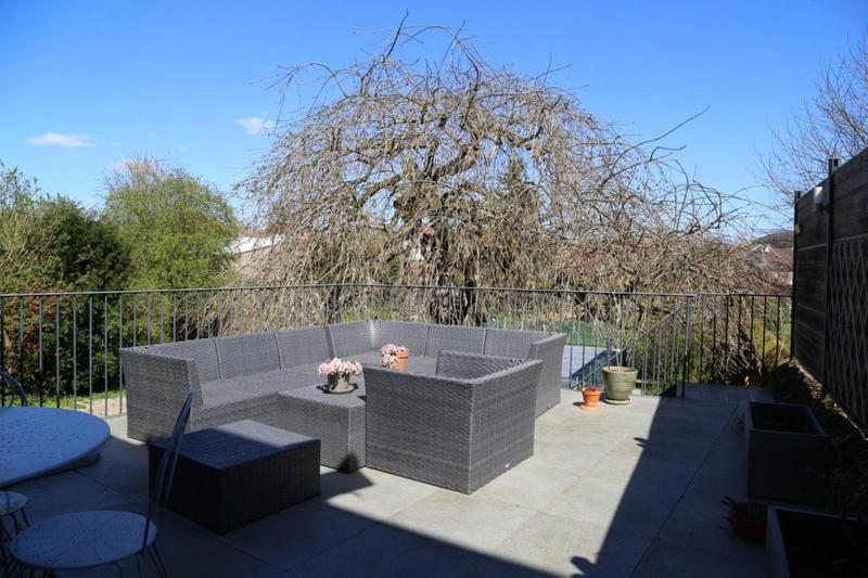 Maison - 200 m² - 7 pièces