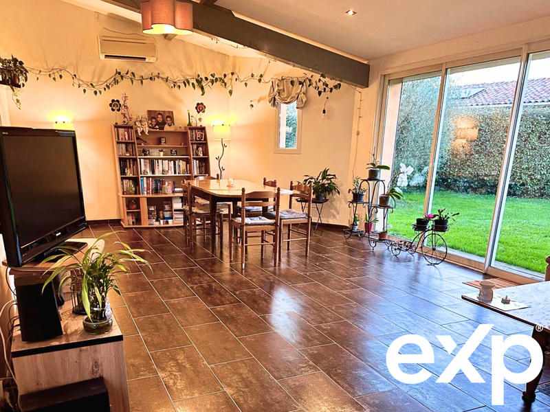 Maison - 170 m² - 9 pièces