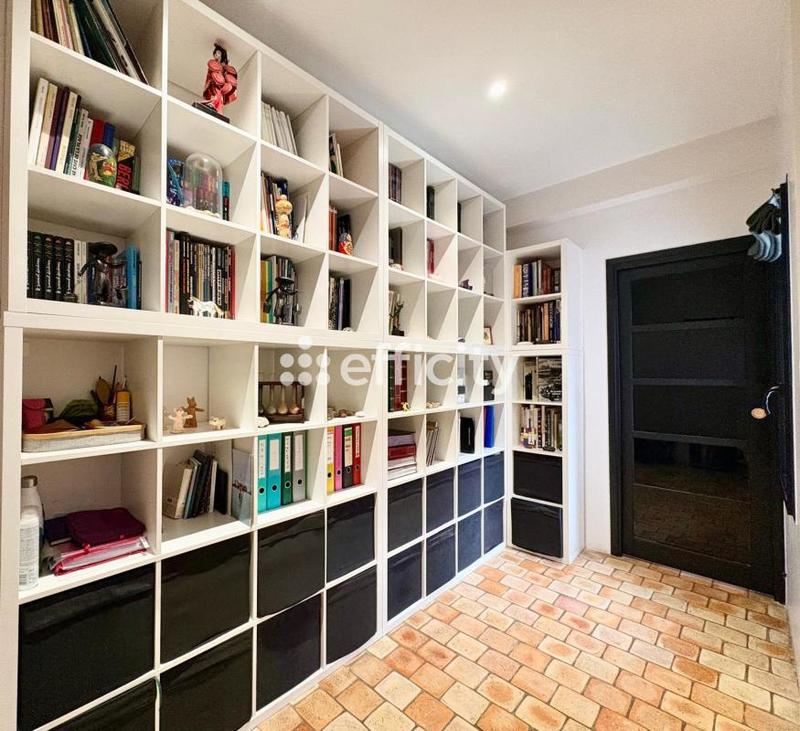 Maison ancienne - 205 m² - 6 pièces