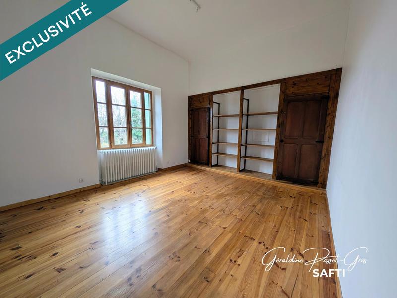 Maison - 334 m² - 12 pièces