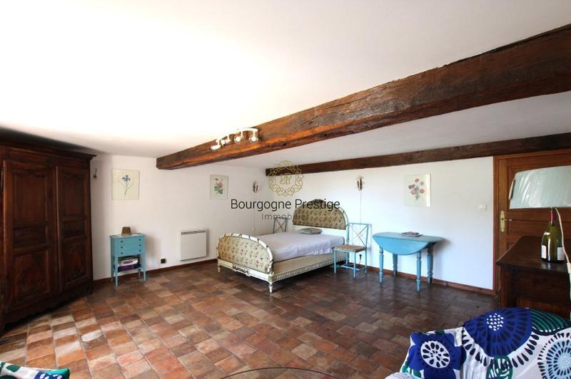 Propriété - 190 m² - 6 pièces