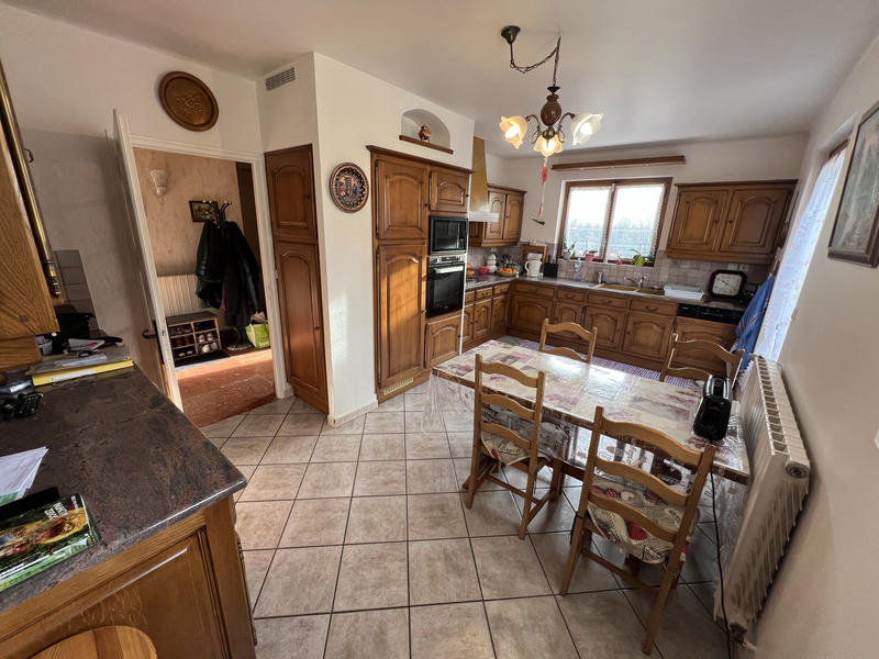 Maison - 287 m² - 10 pièces