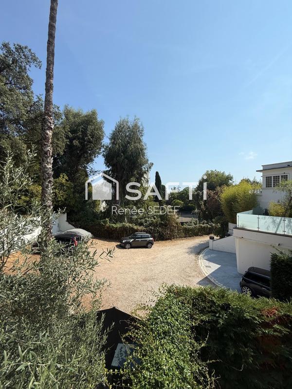 Appartement - 148 m² - 3 pièces