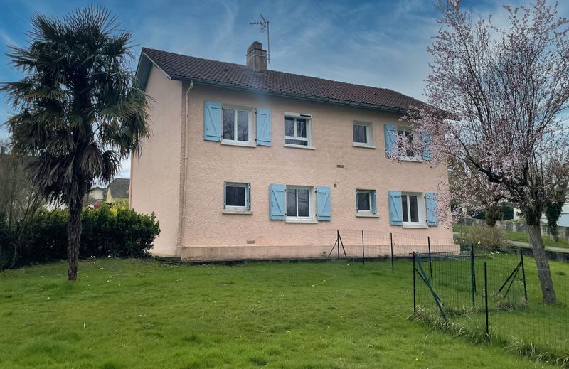 Immeuble - 140 m² - 7 pièces