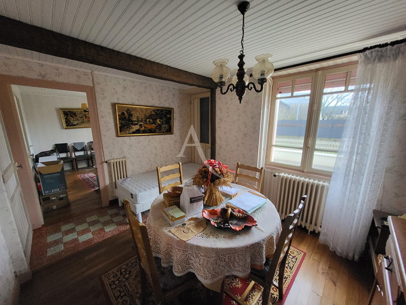 Maison - 92 m² - 5 pièces