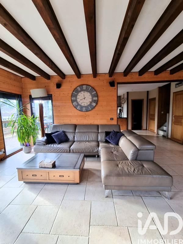 Maison - 185 m² - 8 pièces