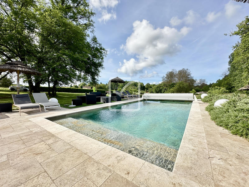 Maison - 151 m² - 6 pièces