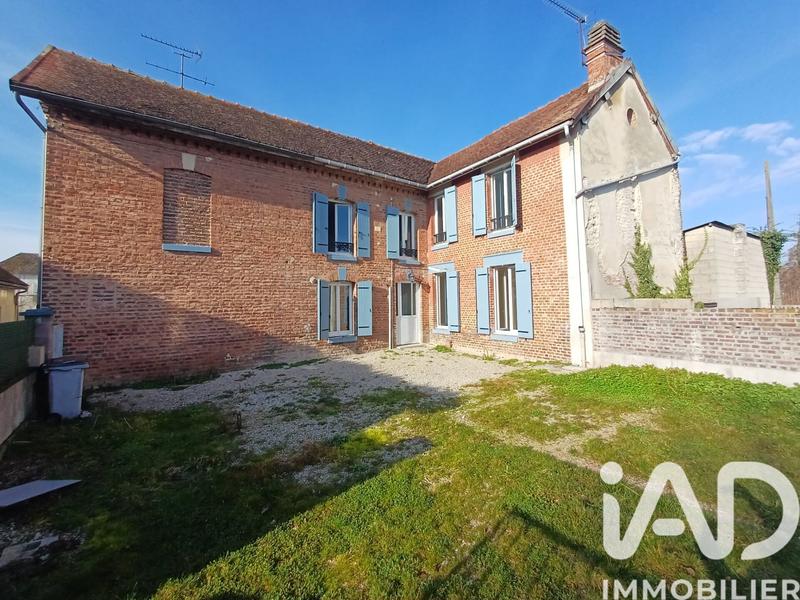 Maison - 97 m² - 5 pièces