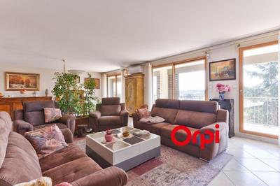 Appartement - 162 m² - 5 pièces