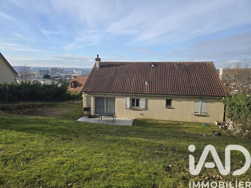 Maison - 98 m² - 6 pièces