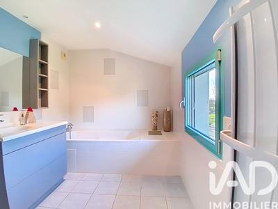 Maison - 195 m² - 5 pièces