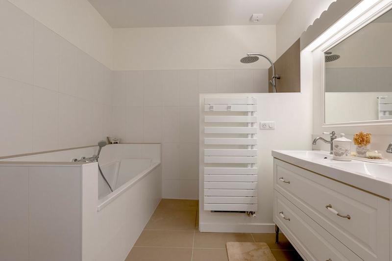 Maison - 200 m² - 6 pièces