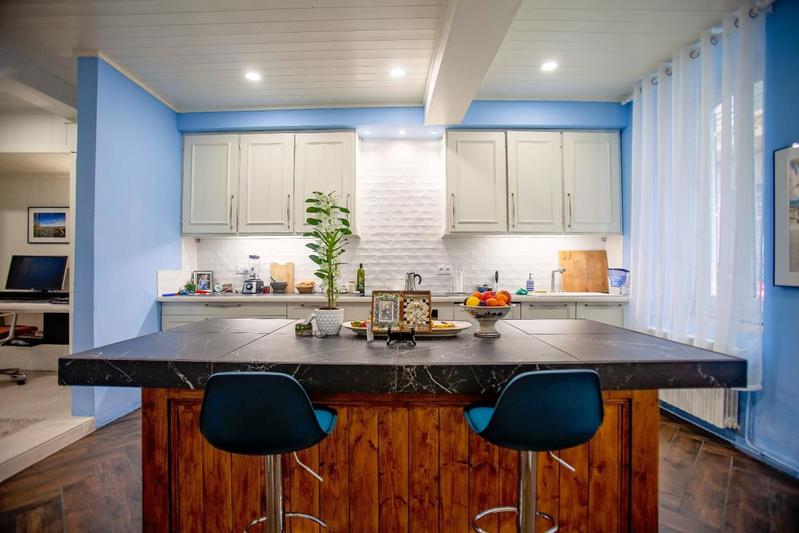 Maison - 446 m² - 12 pièces