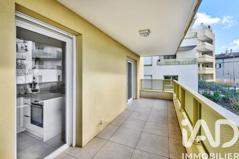 Appartement - 80 m² - 4 pièces