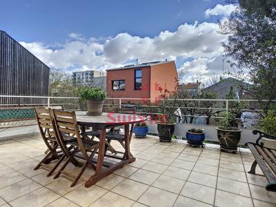 Maison - 169 m² - 5 pièces