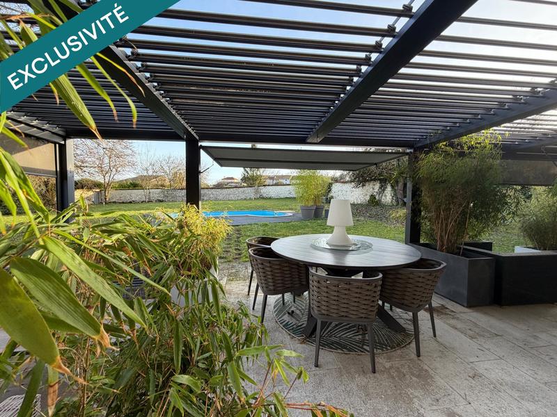 Maison - 346 m² - 10 pièces