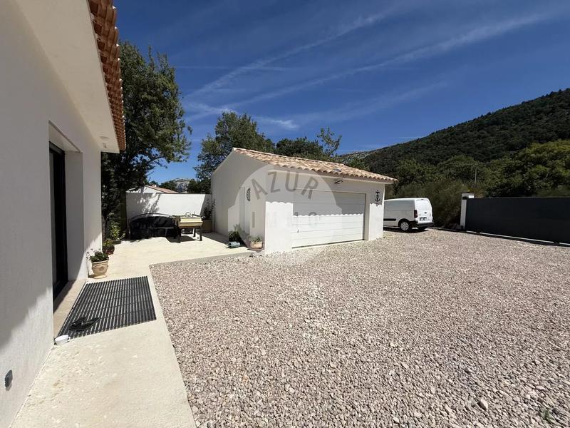 Maison - 150 m² - 5 pièces