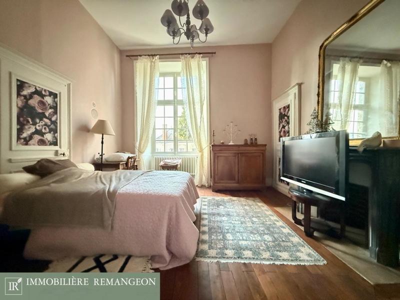 Maison de maîtres - 400 m² - 12 pièces