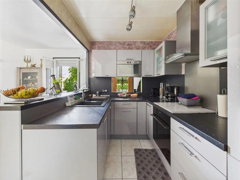 Maison - 95 m² - 5 pièces