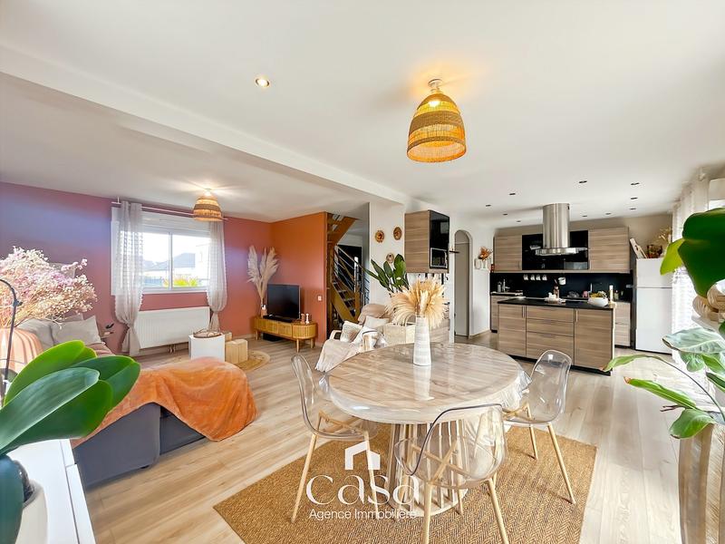 Maison - 100 m² - 6 pièces