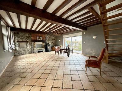 Maison - 146 m² - 6 pièces