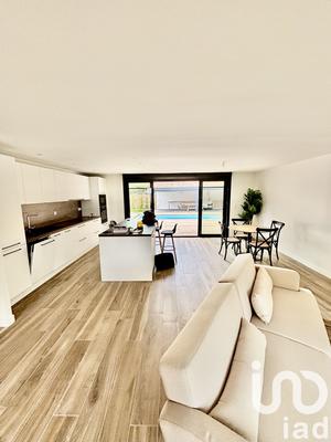 Maison - 145 m² - 4 pièces