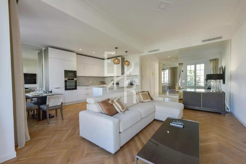 Appartement - 118 m² - 4 pièces