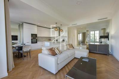 Appartement - 118 m² - 4 pièces