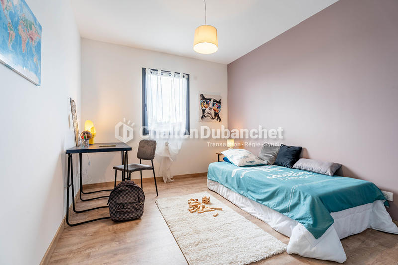 Maison - 100 m² - 5 pièces