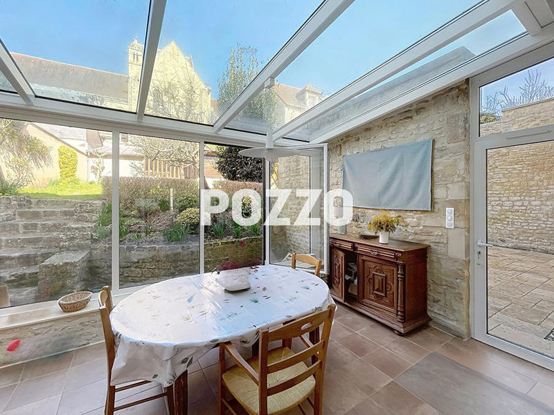 Maison - 298 m² - 12 pièces