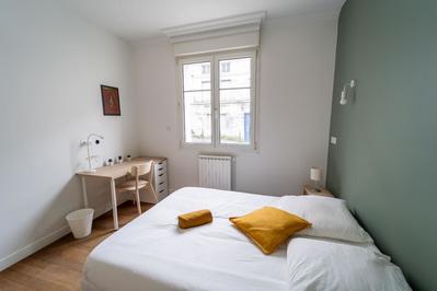 Chambre - 11 m² - 1 pièce