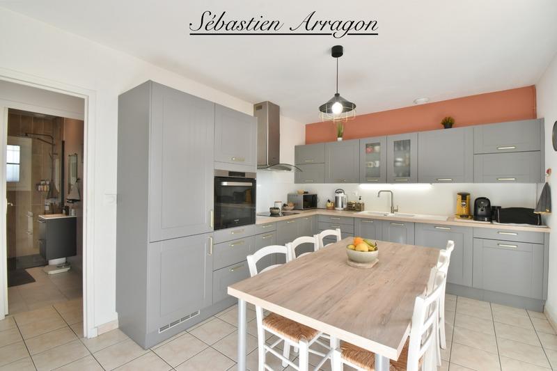 Maison - 138 m² - 5 pièces