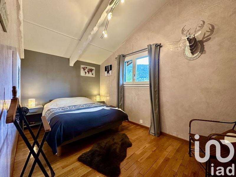 Châlet - 218 m² - 7 pièces