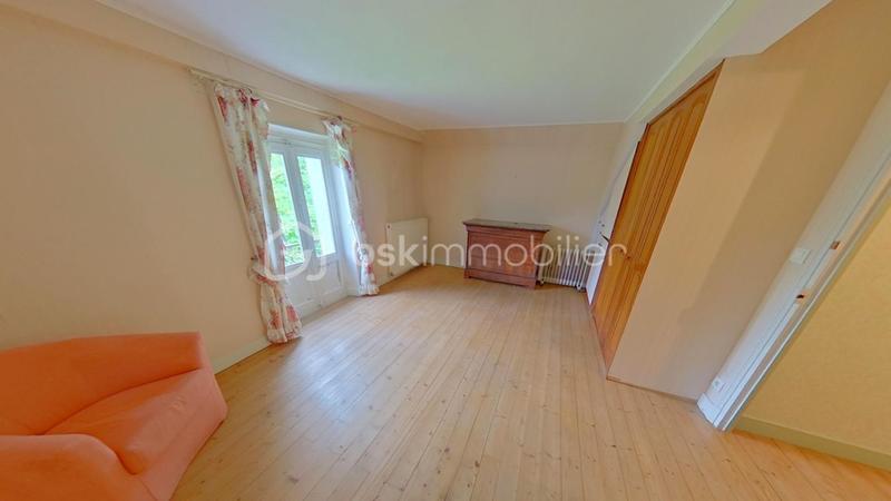 Propriété - 149 m² - 6 pièces