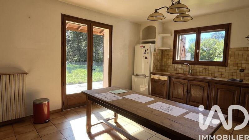 Maison - 194 m² - 8 pièces