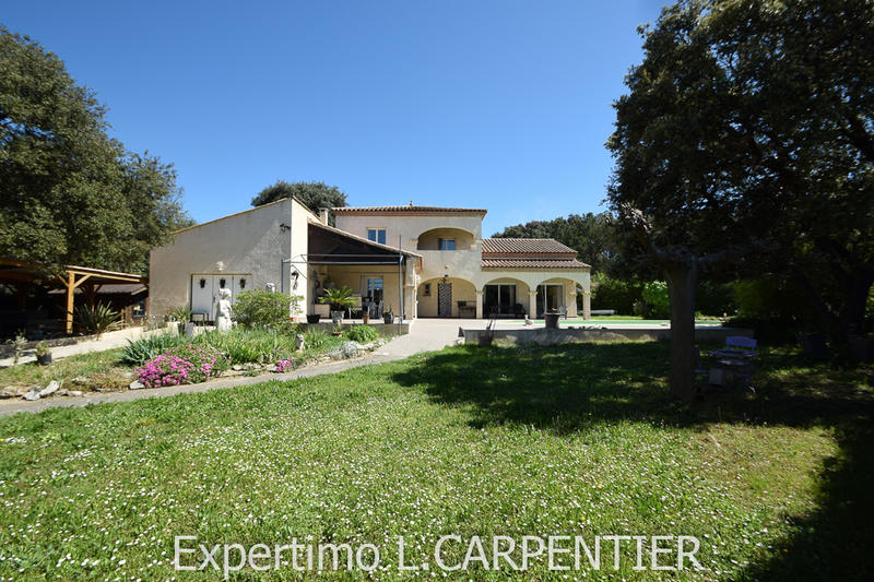 Villa - 180 m² - 6 pièces