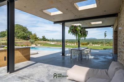 Mas - 345 m² - 7 pièces