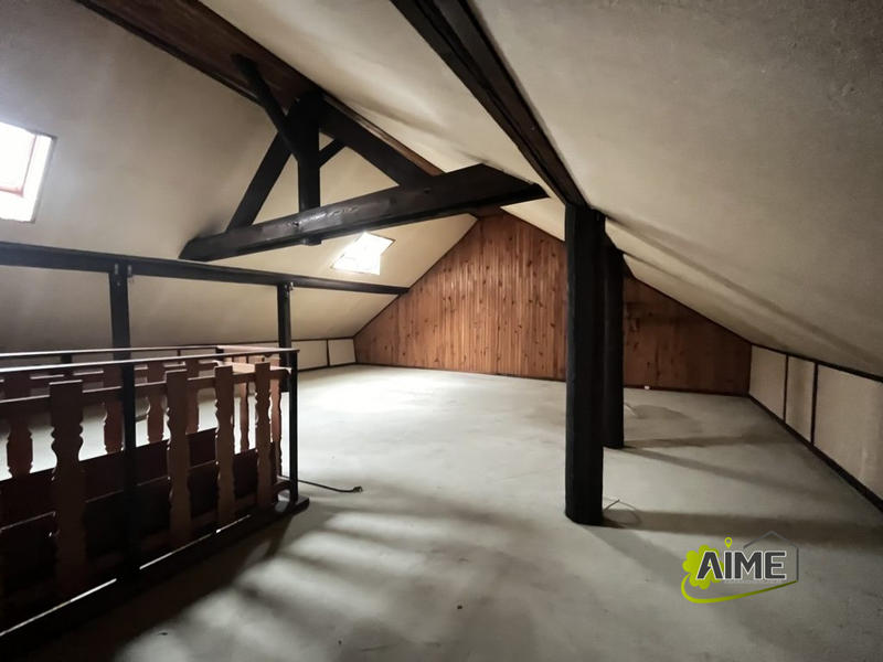 Maison - 160 m² - 9 pièces