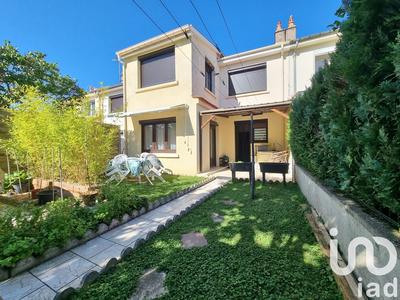 Maison - 85 m² - 5 pièces