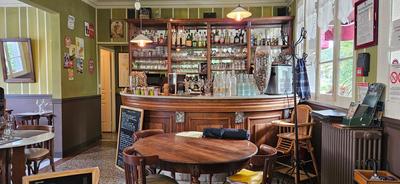 Local commercial - 126 m² - 1 pièce