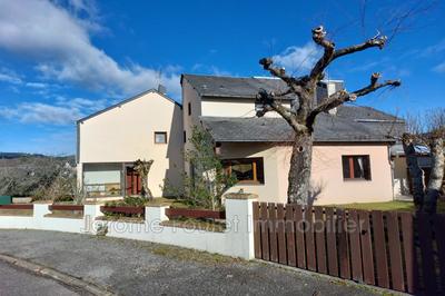 Maison de village - 230 m² - 8 pièces
