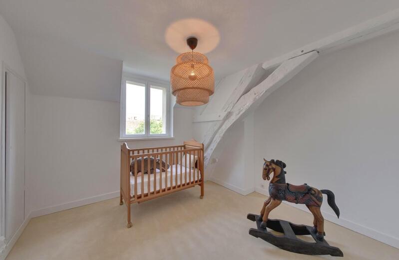 Maison - 244 m² - 10 pièces