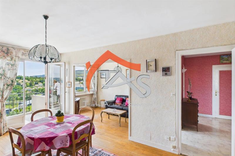 Appartement - 75 m² - 3 pièces